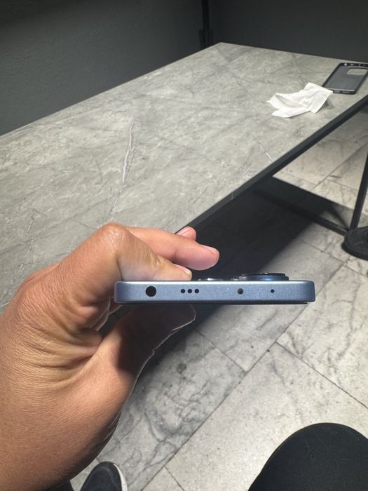 Redmi note 13 pro. . . .