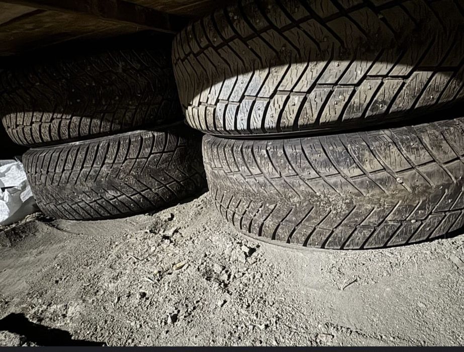 Продается Шины 265/60 R18