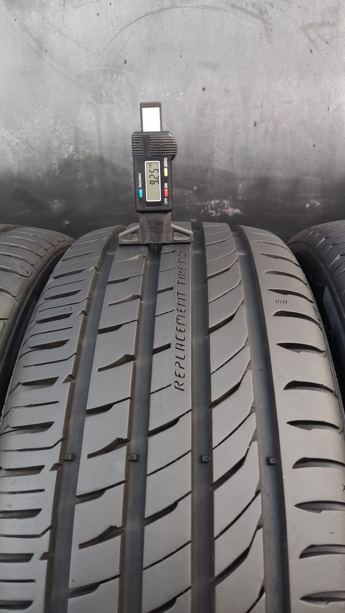 4бр. летни гуми 215/45/18 General Altimax
dot23
9.25mm
Перфектно състо