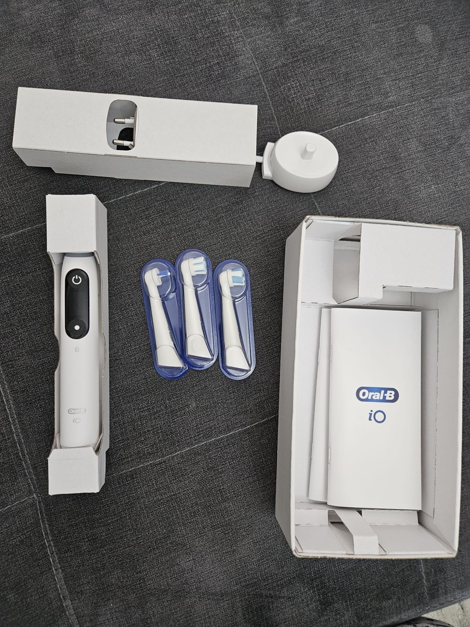 Periuta dinti OralB iO Trial Edition