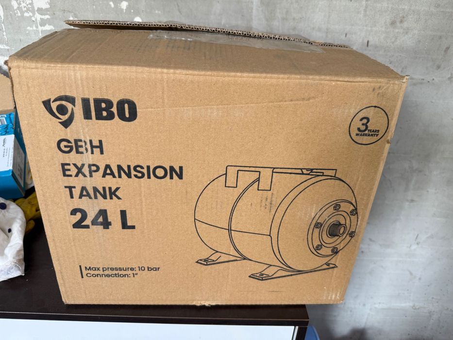 Разширителен хидрофорен съд IBO Italy GBH, 24 л, 10 бара, 1"  НОВ