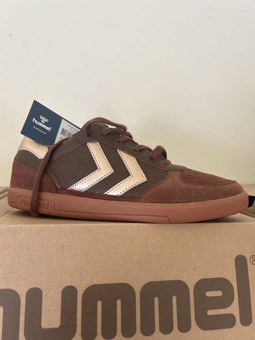 Adidasi Sport in regim En Gross