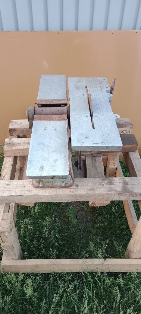 Продам циркулярный станок