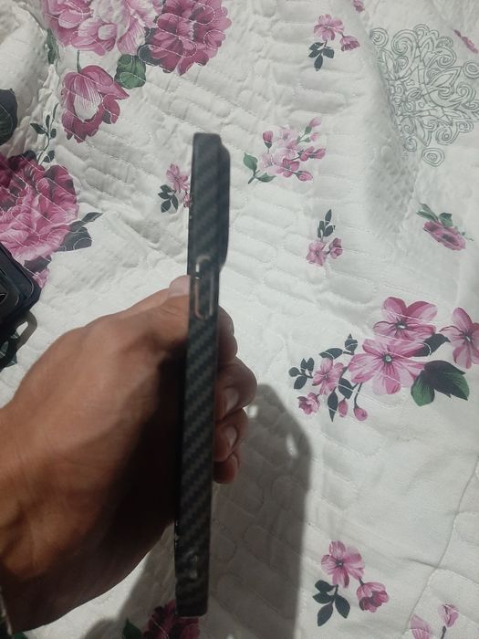 Iphone 14 pro max zashitnik