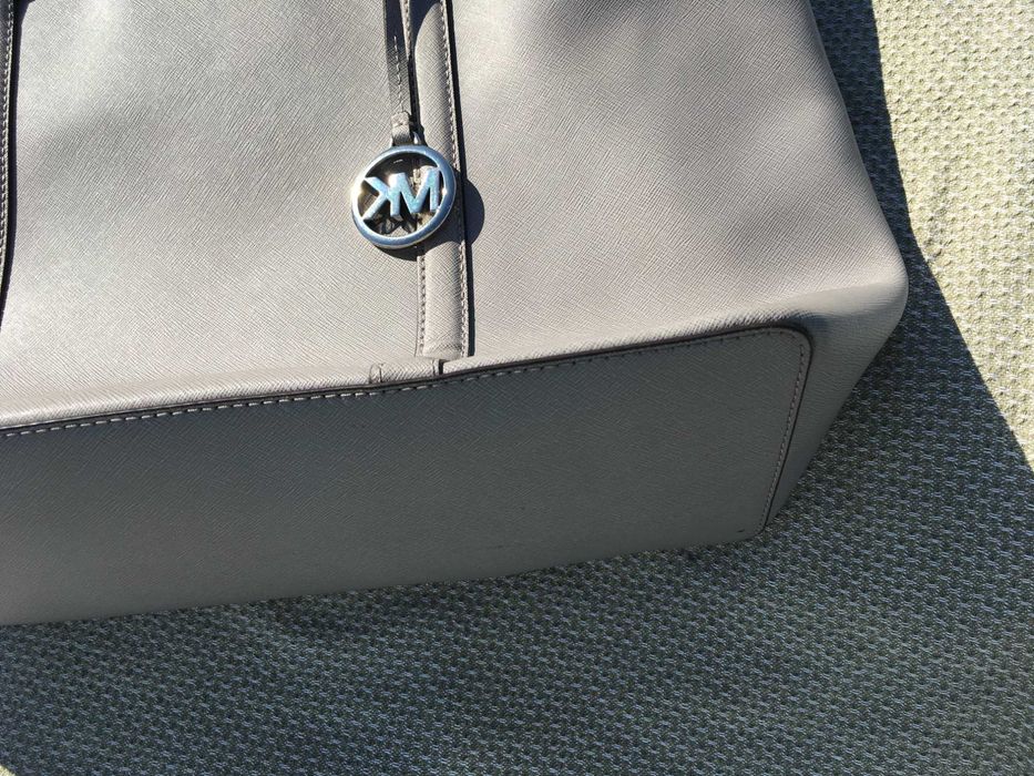 Michael Kors Jet Set кожена чанта