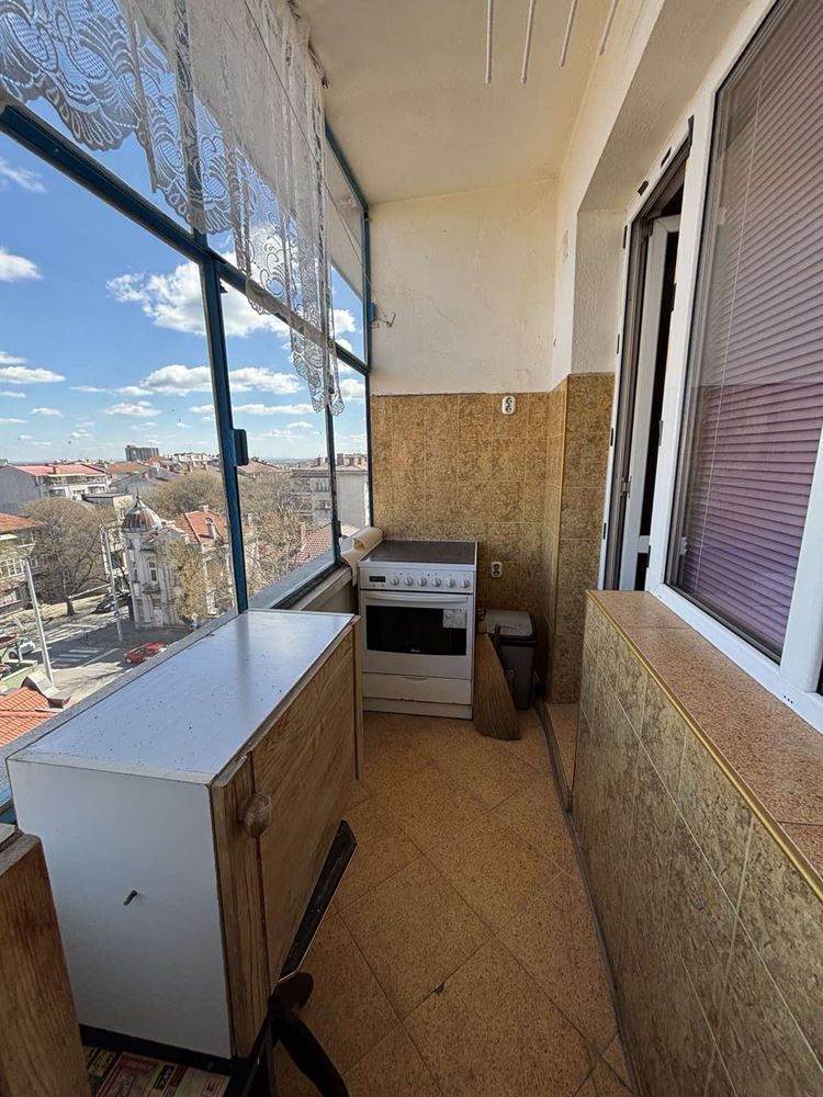 Продава се Двустаен апартамент в Стара Загора, Център - 45 кв.м за 1332 €/кв.м - Снимка #3