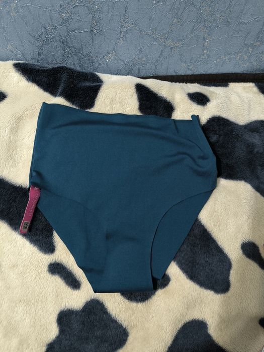 Женское белье в продаже