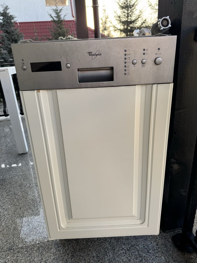 Masina spalat vase marca whirlpool