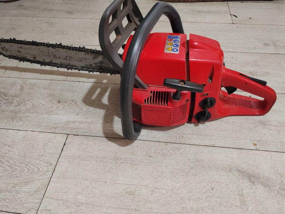 Vând urgent drujbă Husqvarna 450