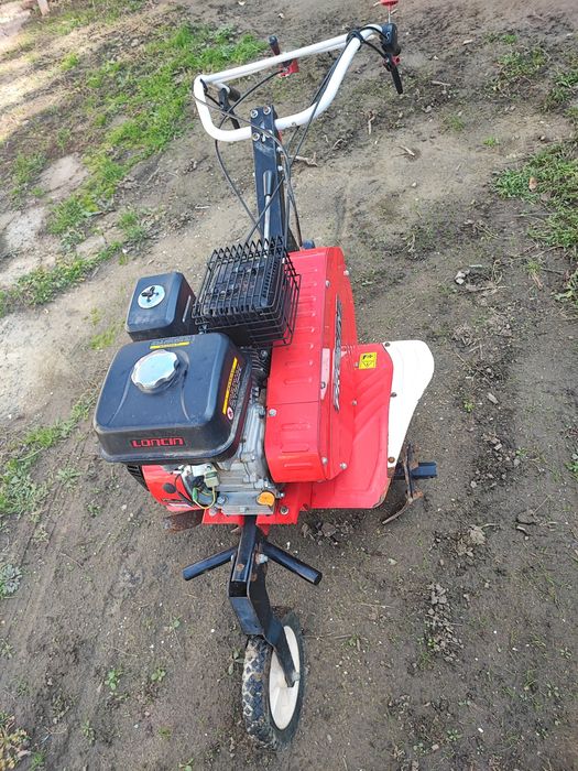 Motosapă, motocultor