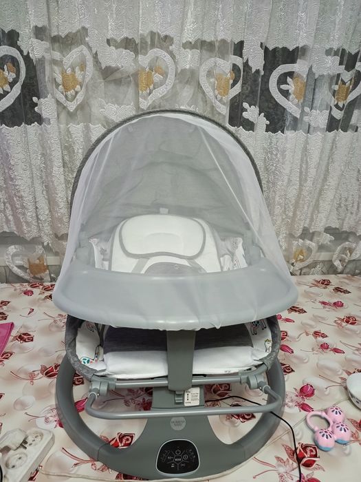 Продам шезлонг детский