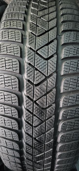 4 anvelope 225 40 19 pirelli de iarna runflat 2023 7mm