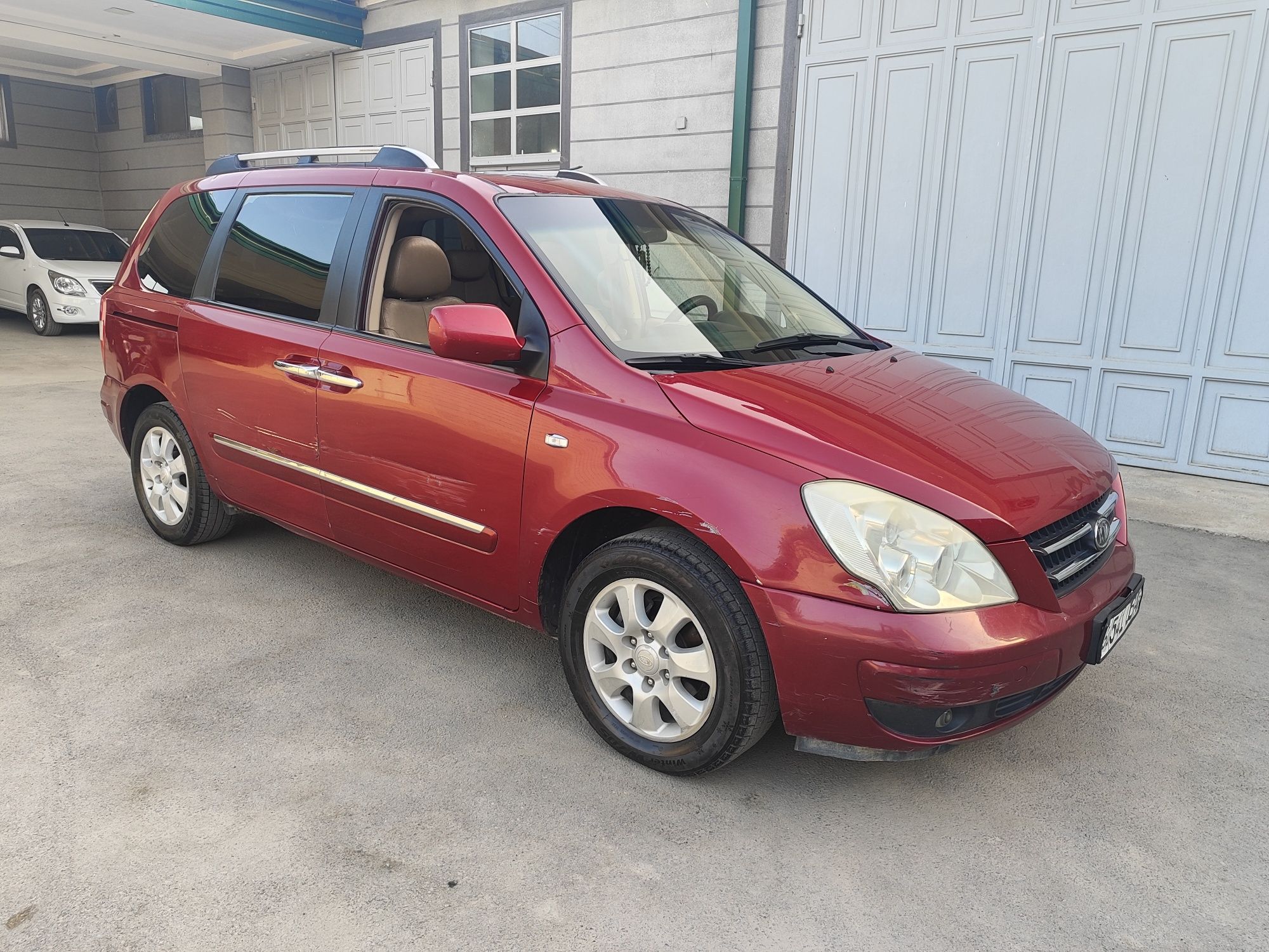 KIA Carnival 2006 yil