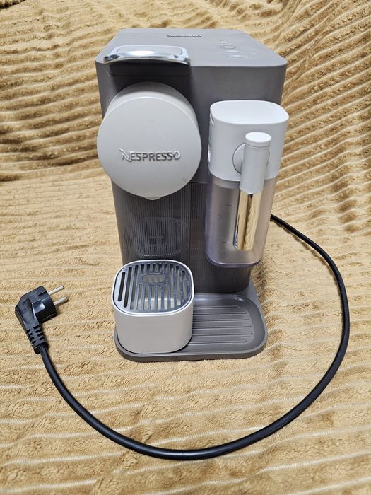 Espressor Nespresso Lattissima One stare excelenta