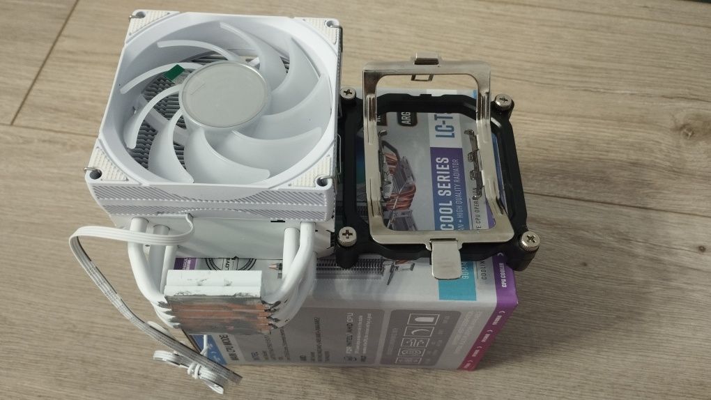 Продам комплект Проц Xeon e5 -2640v3, плата X99M, ddr4 - 2*8Gb, кулер