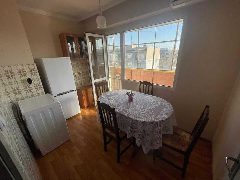 Дава се под наем Двустаен апартамент в Бургас, Зорница - 65 кв.м за 200 € - Снимка #5