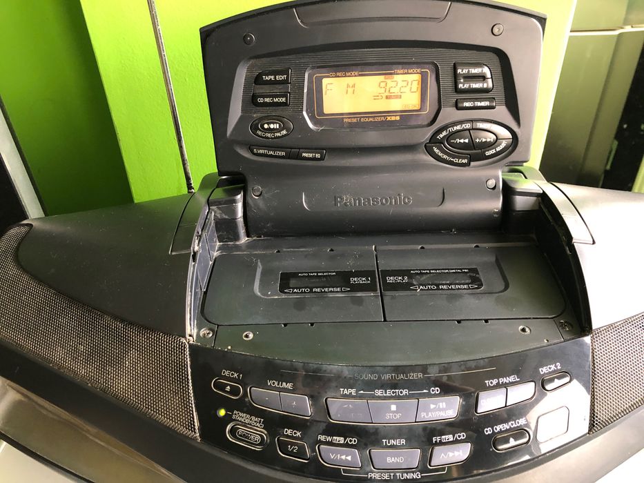 Radio casetofon cu cd Panasonic RX-ED 77