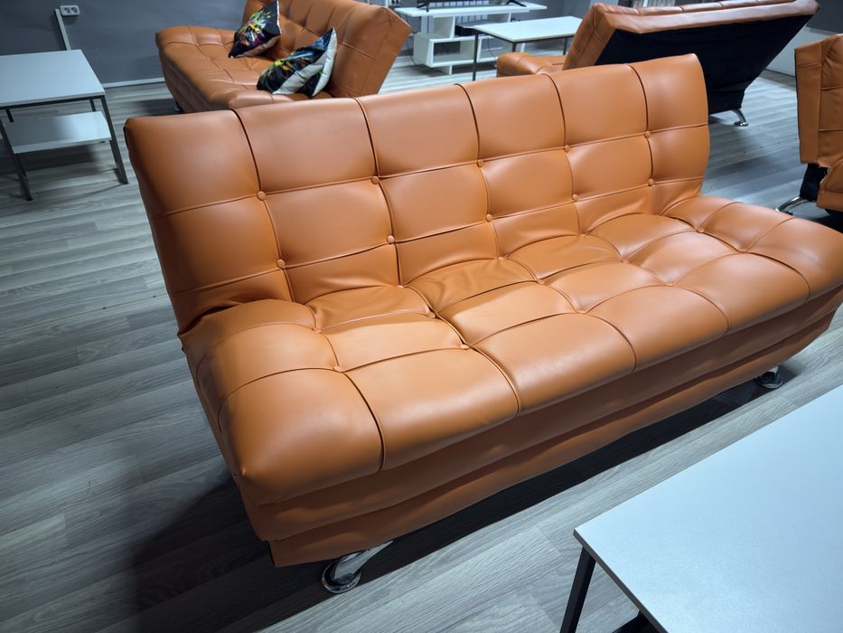 Продам диваны не расклодные