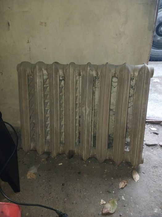 Продам батарею новая