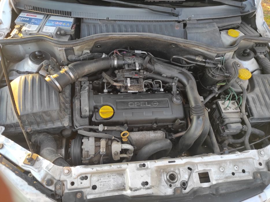 Opel Corsa C 1.7 DTI 75коня 2003г