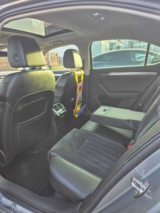 Skoda Superb DSG, piele, trapa, Canton, scaune incalzite, ACC