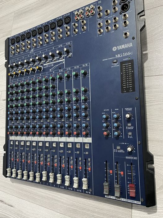 Vand mixer Yamaha mg166c