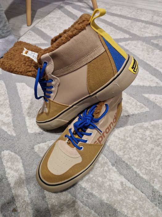 Sneakers Sprandi noi cu etichetă