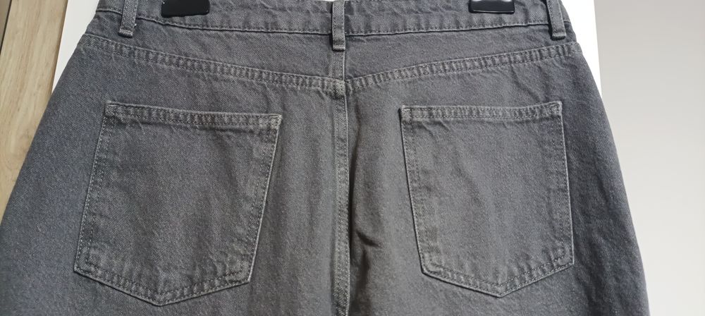 Blugi Mom cu talie inalta