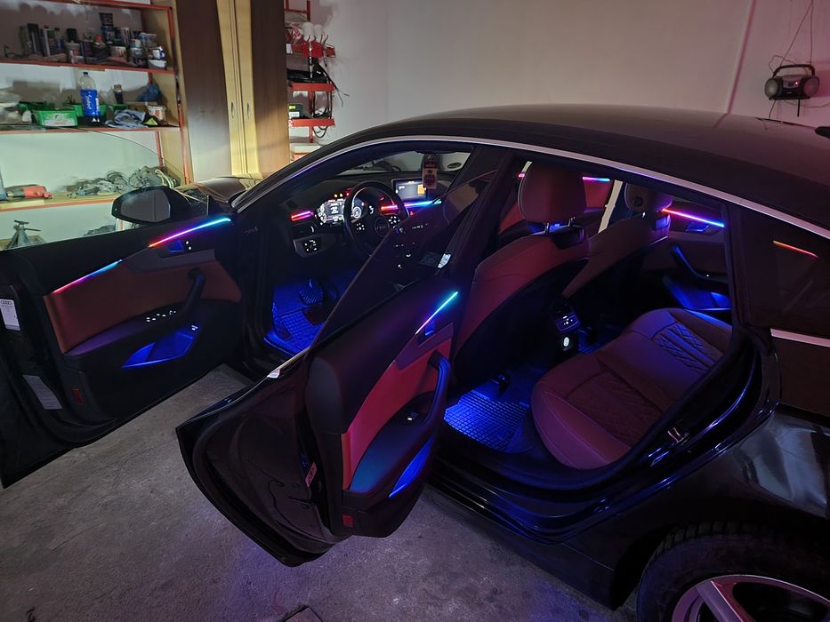 Montez lumini ambientale auto