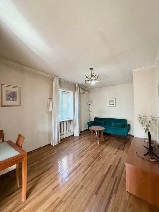Продается 2 ком квартира, Ц-1, Ор. Бибигон кафе