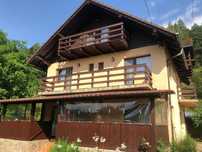 Casă de vacanță/pensiune de vânzare în comuna Moieciu de Jos