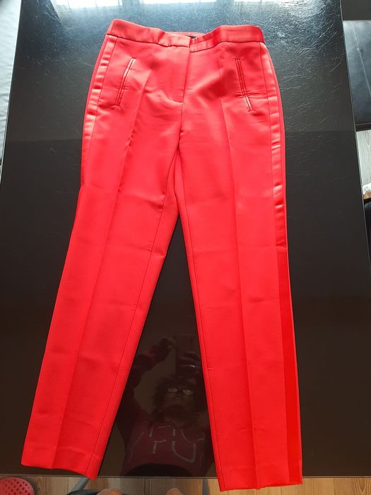 Панталон ЗАРА нов без етикет