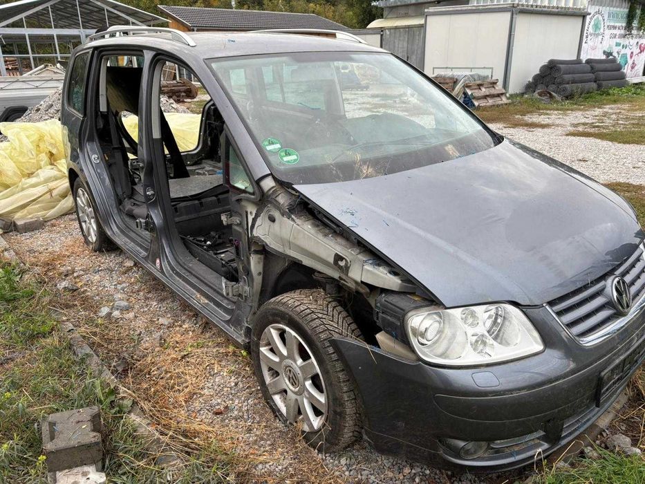 VW Touran На части Volkswagen Туран Turan Тоуран на части