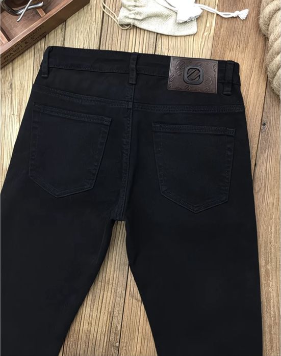 Продам новые джинсы