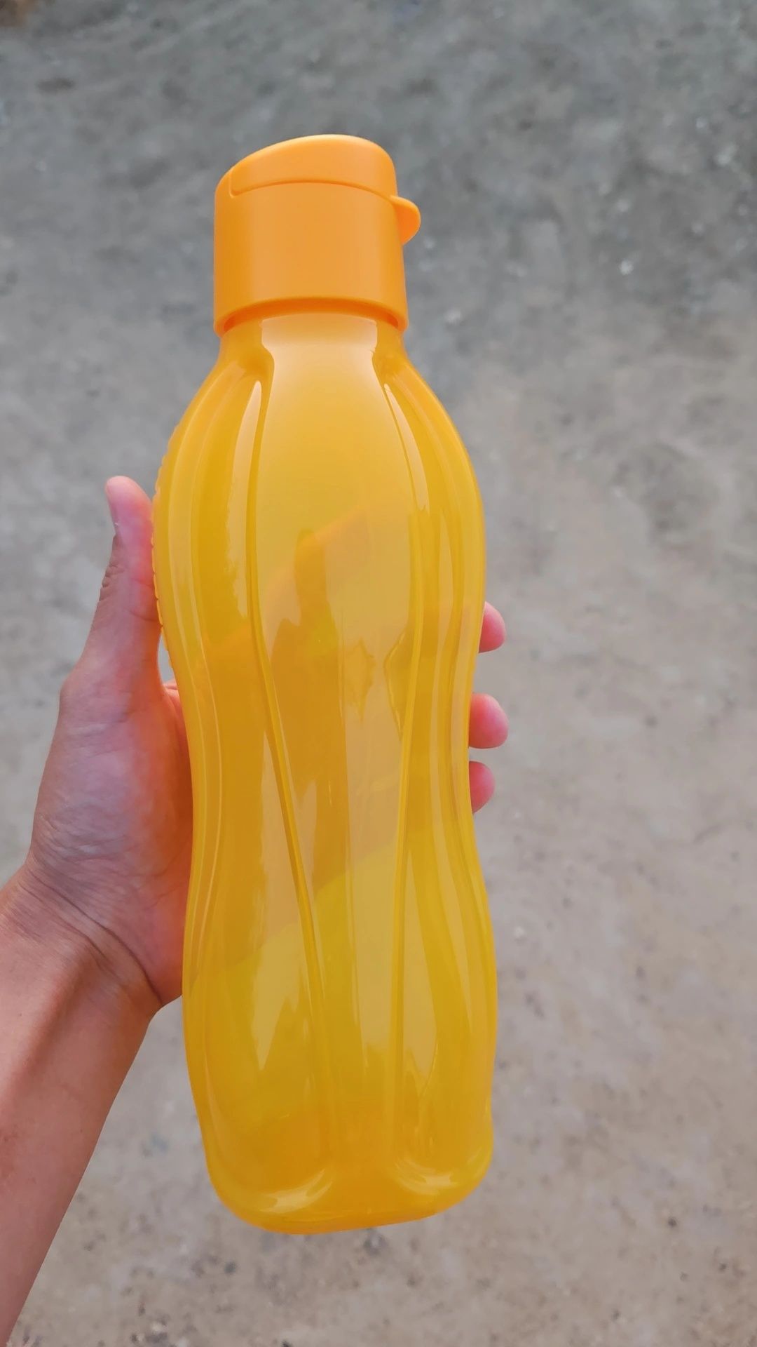 Tupperware  эко бутылка сатылады! 750 мл