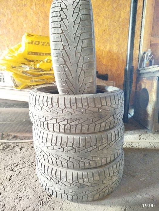 Продам Шины зимние 225/55/18