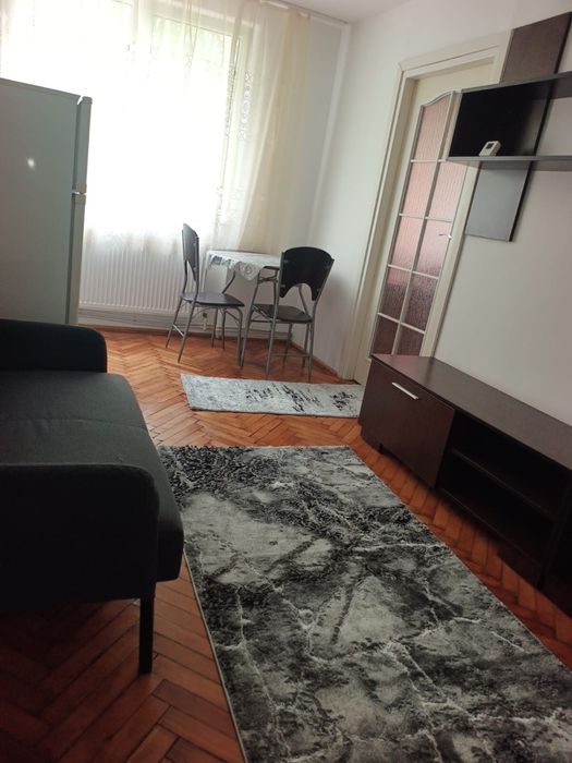 Apartament 2cam Dacia 30mp centrala termopan , izolat