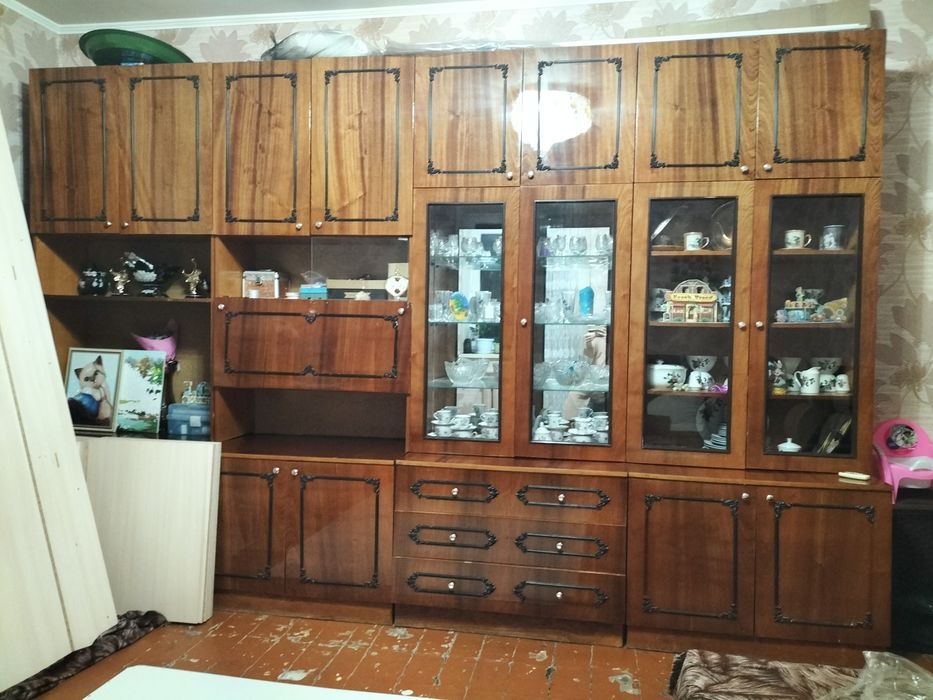 Стенка в гостиную