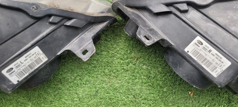 Faruri/stopuri  stanga/dreapta  Ford Grande C Max