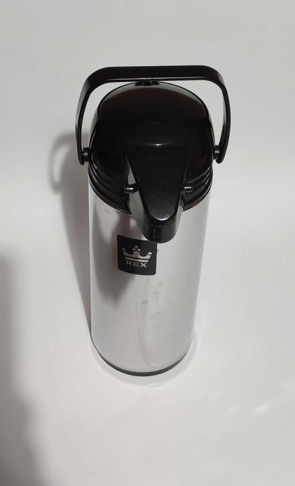 2-литров термос с помпа корпус неръждаема стомана