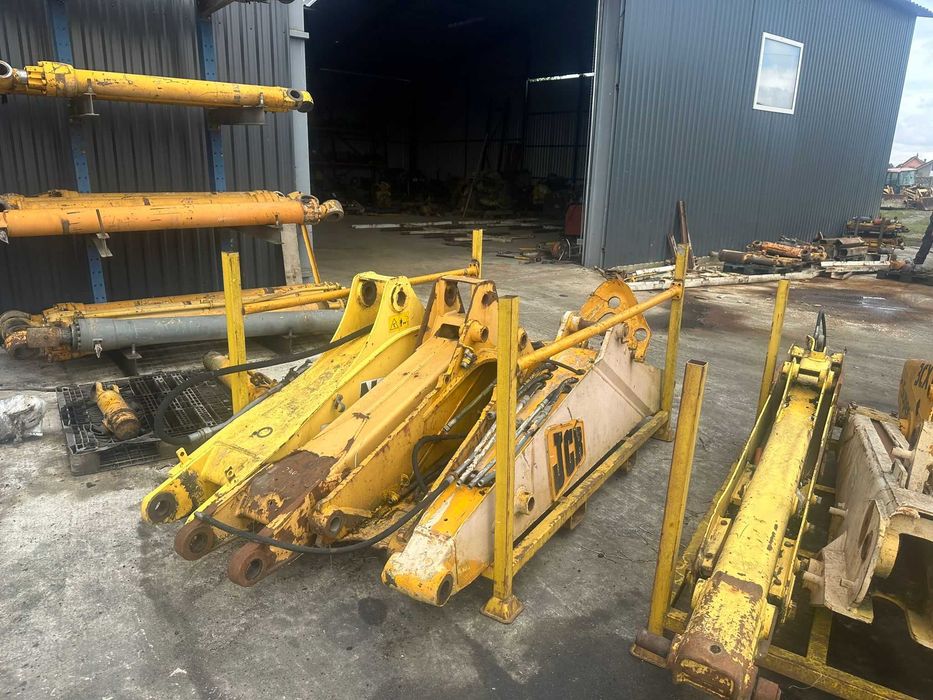 Brat antebrat buldoexcavator