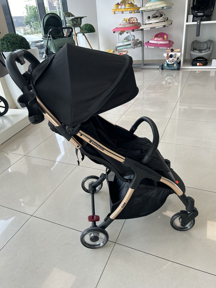 Летни колички Cloe до 22кг,с дъждобран