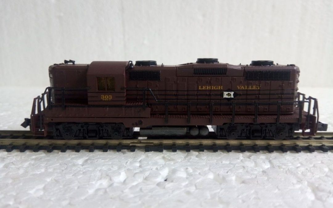 Locomotive USA, scara N, trenulet electric 9mm