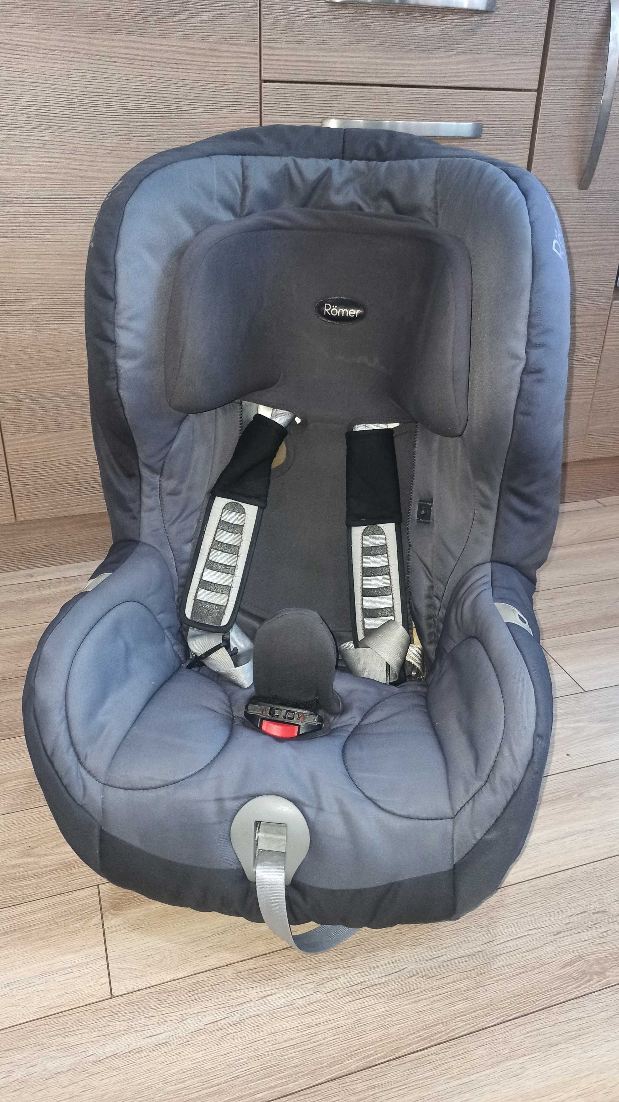 Стол за кола britax romer 9-25кг