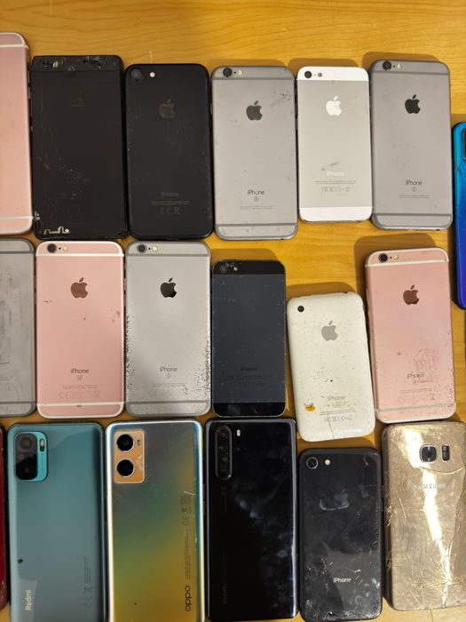 Lot iphone piese telefoane pentru piese