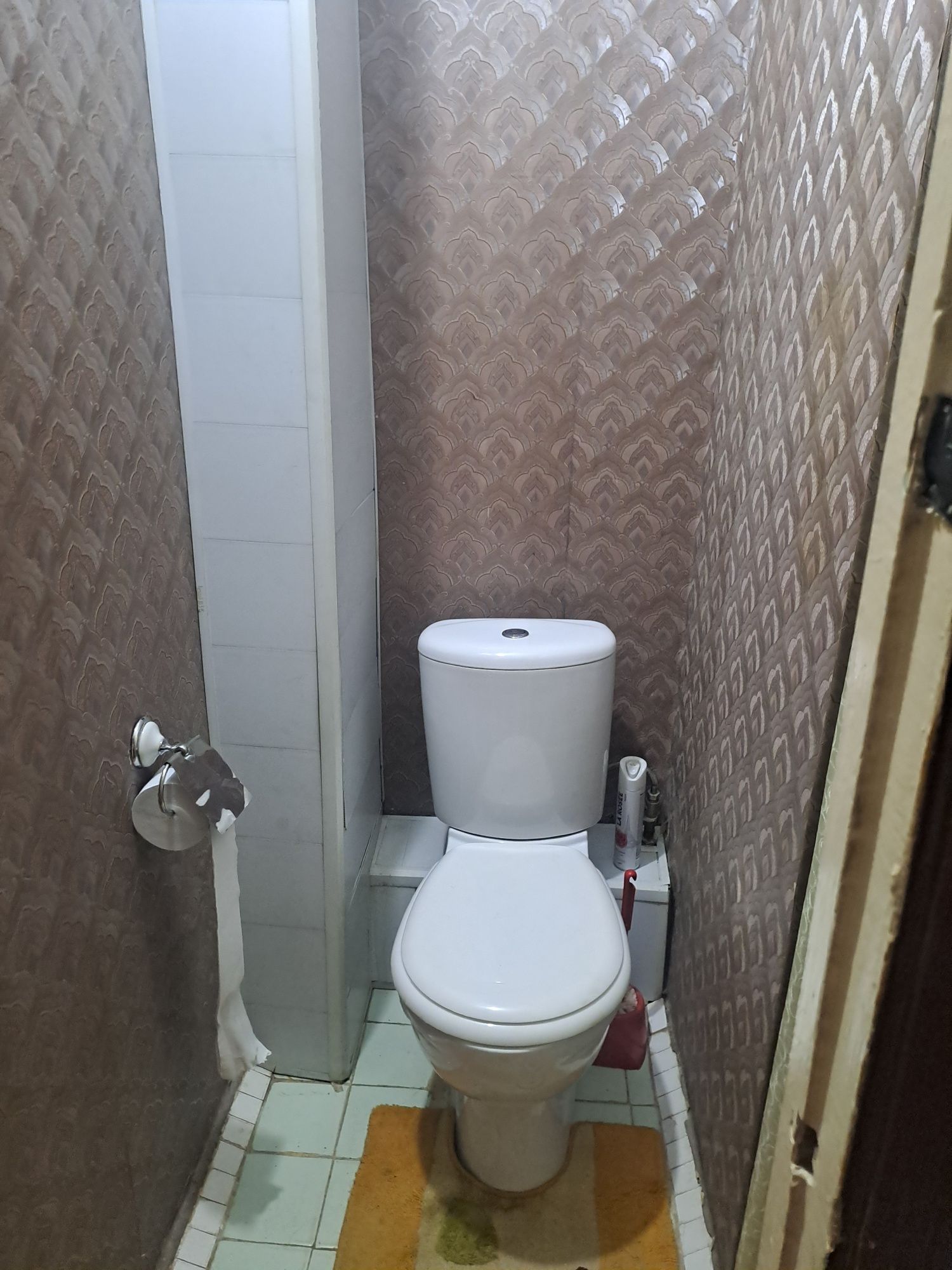 Продаём 3/3/4 на Юнусабаде-3, базар Универсам.
