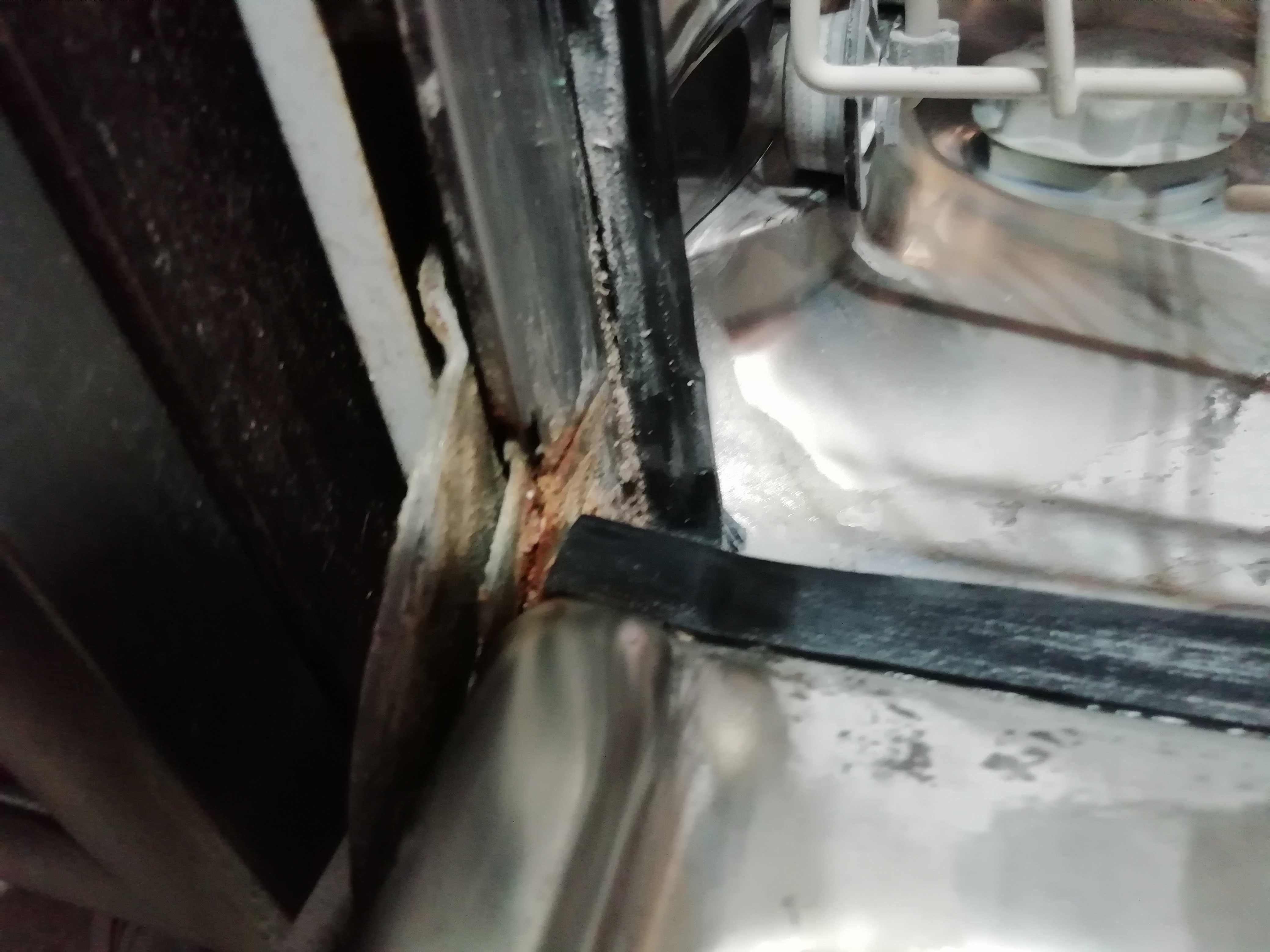 Съдомиялна свободностояща INDESIT DFG-15810 EU, може бартер за шевна