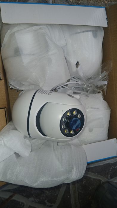 4 camere de supraveghere noi ne folosite in ambalajul lor original