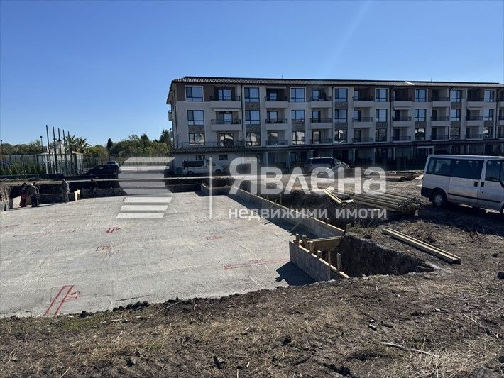 Продава се Двустаен апартамент в Бургас, Сарафово - 87 кв.м за 1150 €/кв.м - Снимка #1