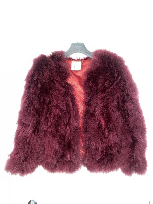 Сако от паунови пера